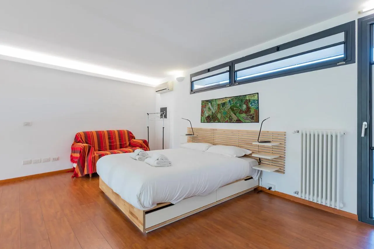 I Host Apartment - Guintellino 32 Milan Italy